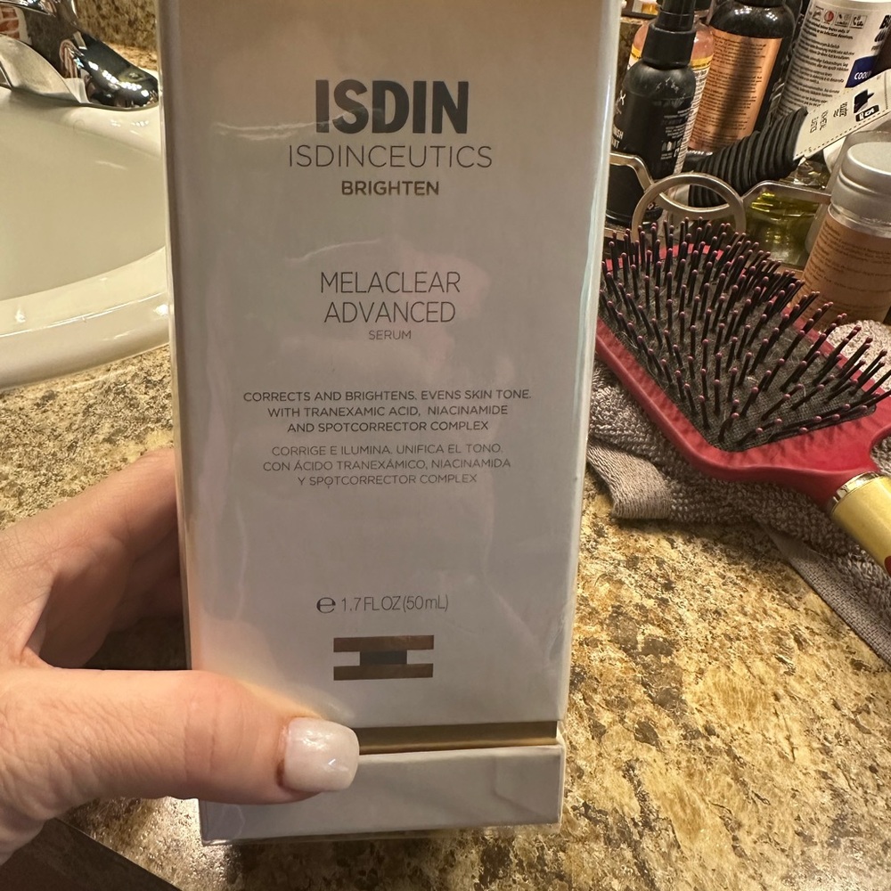 CEUTICS Melaclear Advanced Serum - White